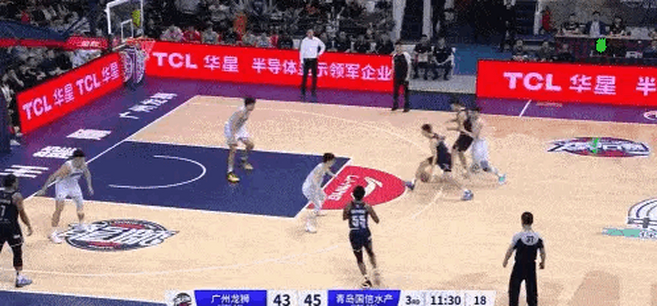 本赛季篮球职业联赛赛事令人瞩目