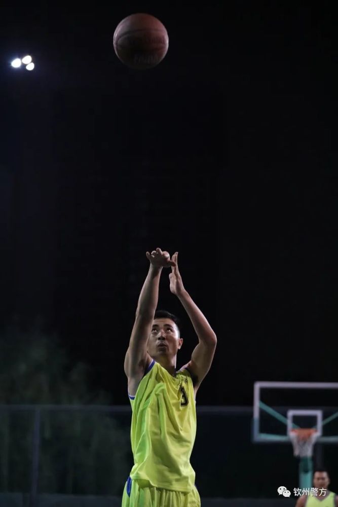 关于越战越勇，球员奋力拼搏，场面感人至深的信息