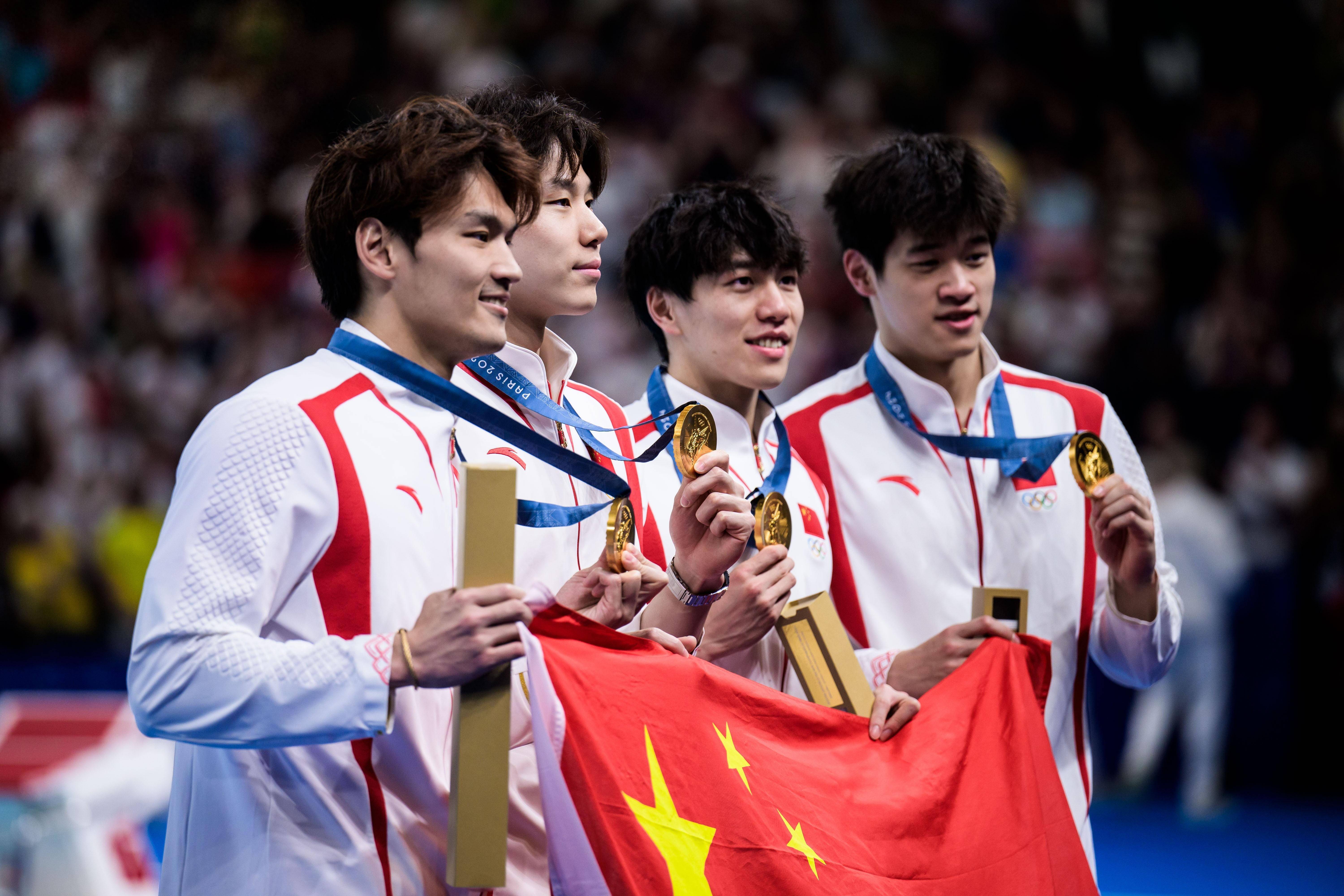 关于黎巴嫩代表团在游泳比赛斩获佳绩的信息