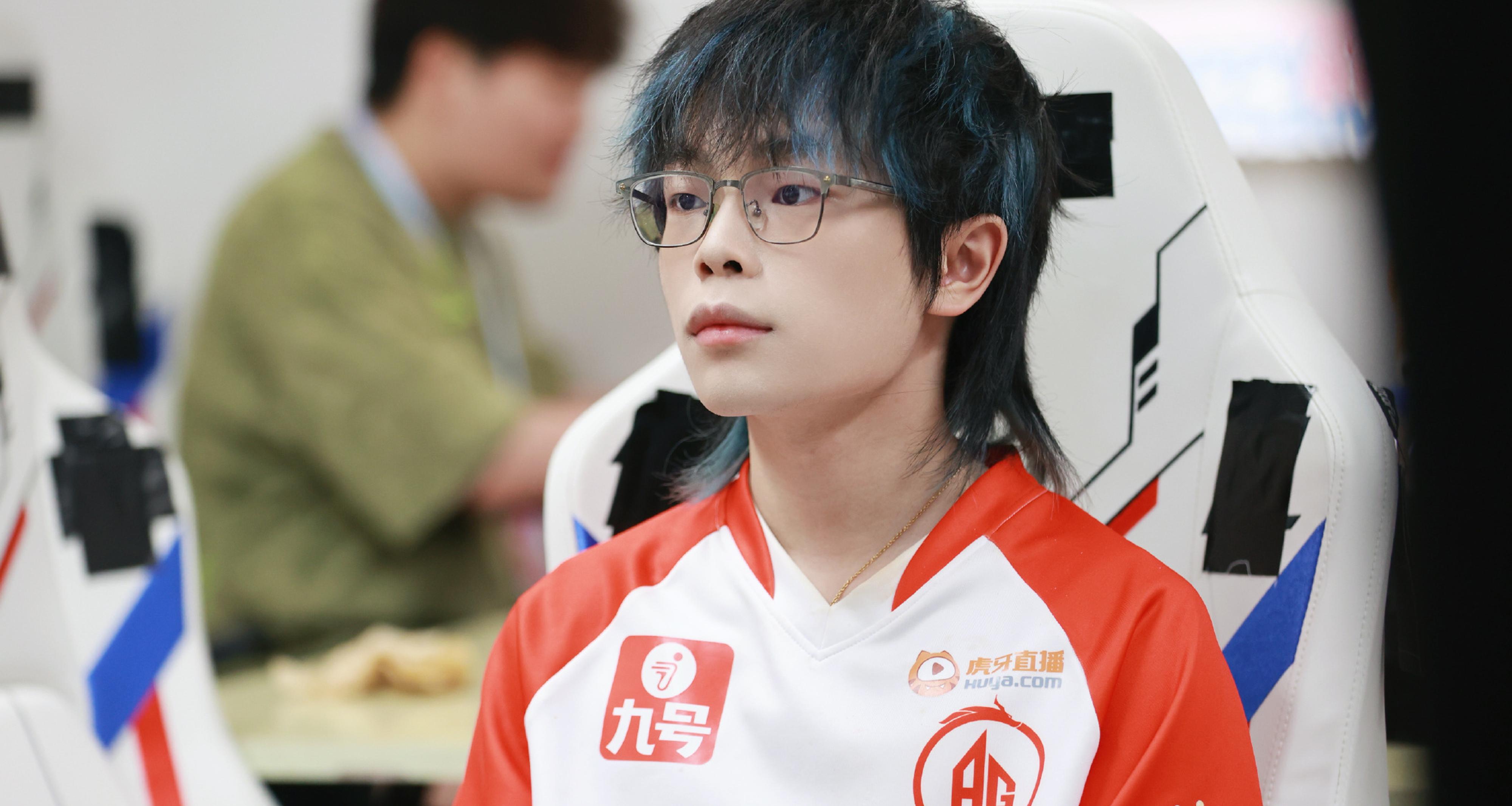 C9横扫FLY，Gumayusi成为全场焦点成都决赛之夜3:0（洛杉矶）