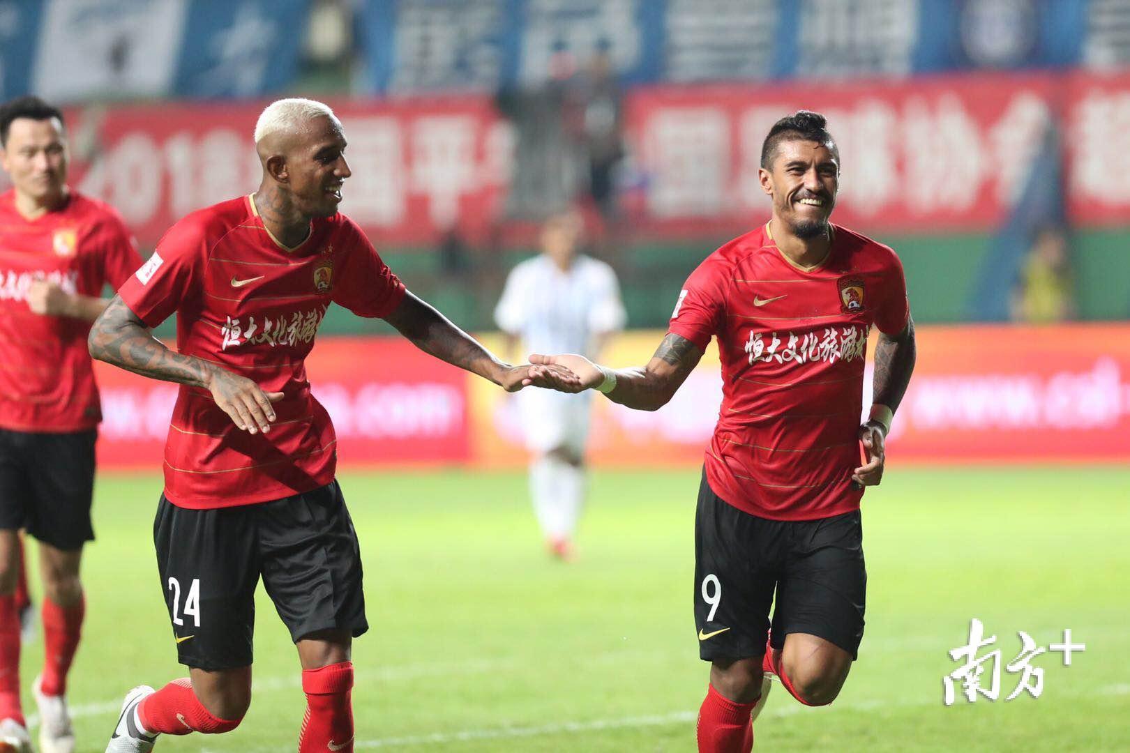 关于广州恒大客场胜出富力，领跑中超联赛成为不可撼动的霸主的信息