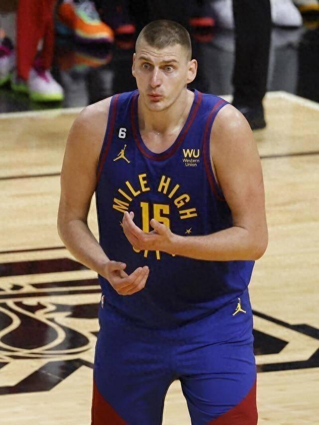 关于原标题加拿大篮球明星在全明星周末表现出色的信息