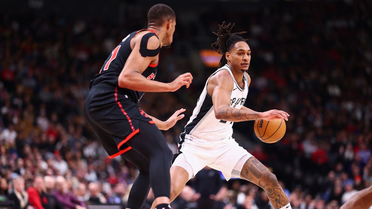 马刺血洗猛龙，保罗打破历史纪录