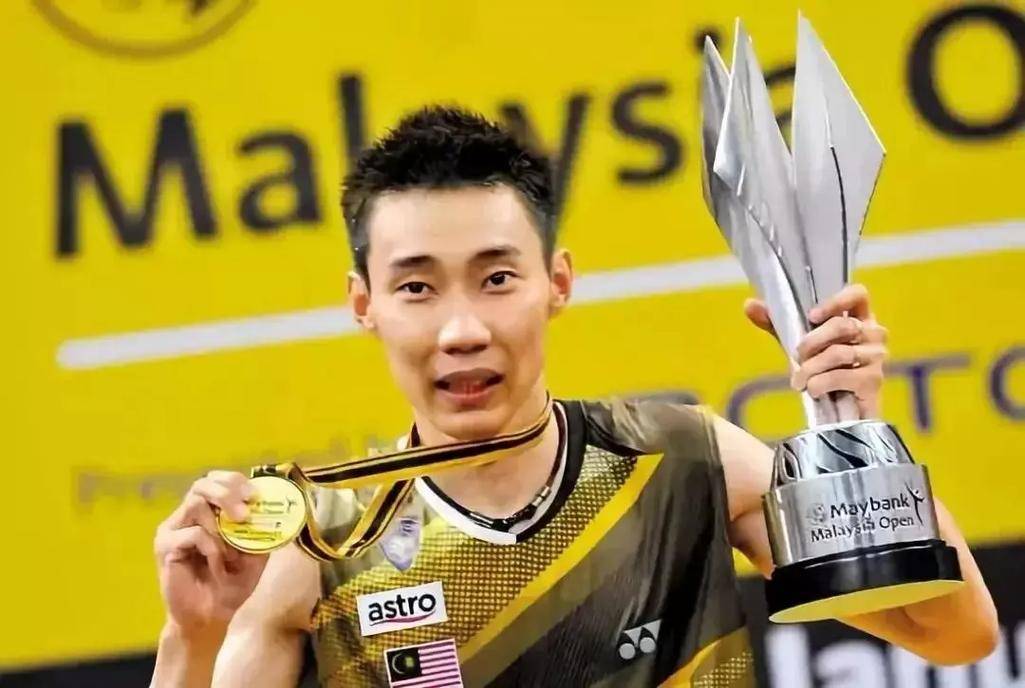 关于印尼羽毛球队完胜丹麦羽毛球队，李宗伟爆发神勇的信息