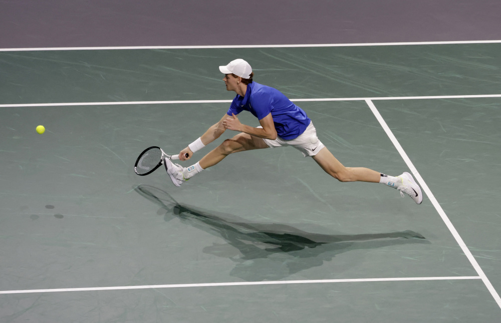 戴维斯杯险胜年终总决赛，辛纳惊艳四座