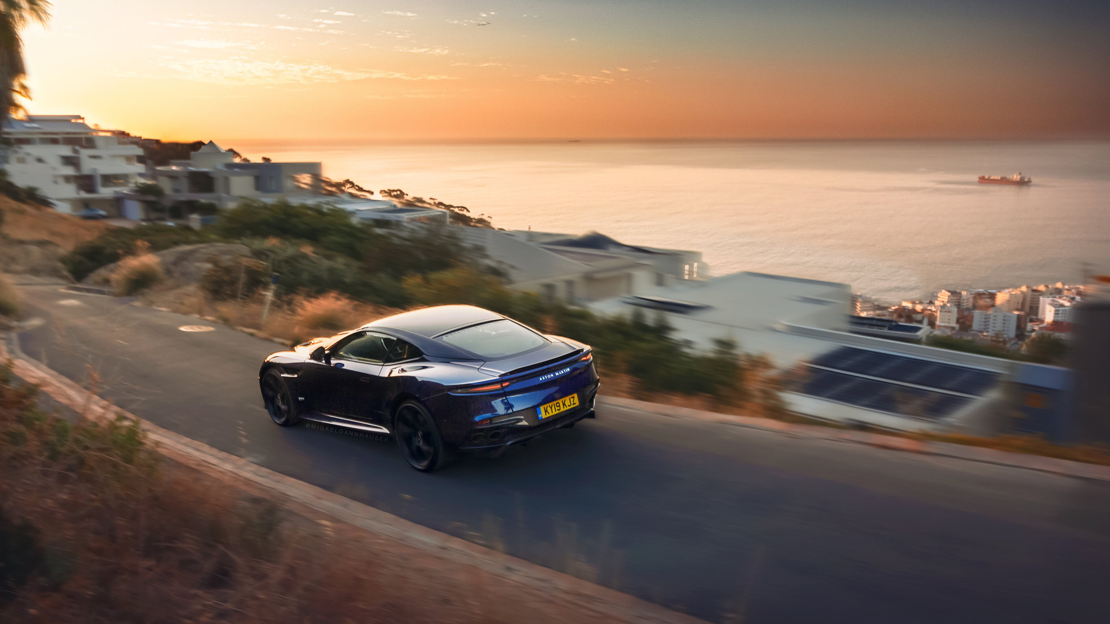 极速轰鸣与绿茵舞步，当F1启程之夜邂逅黄喜灿的完美协奏