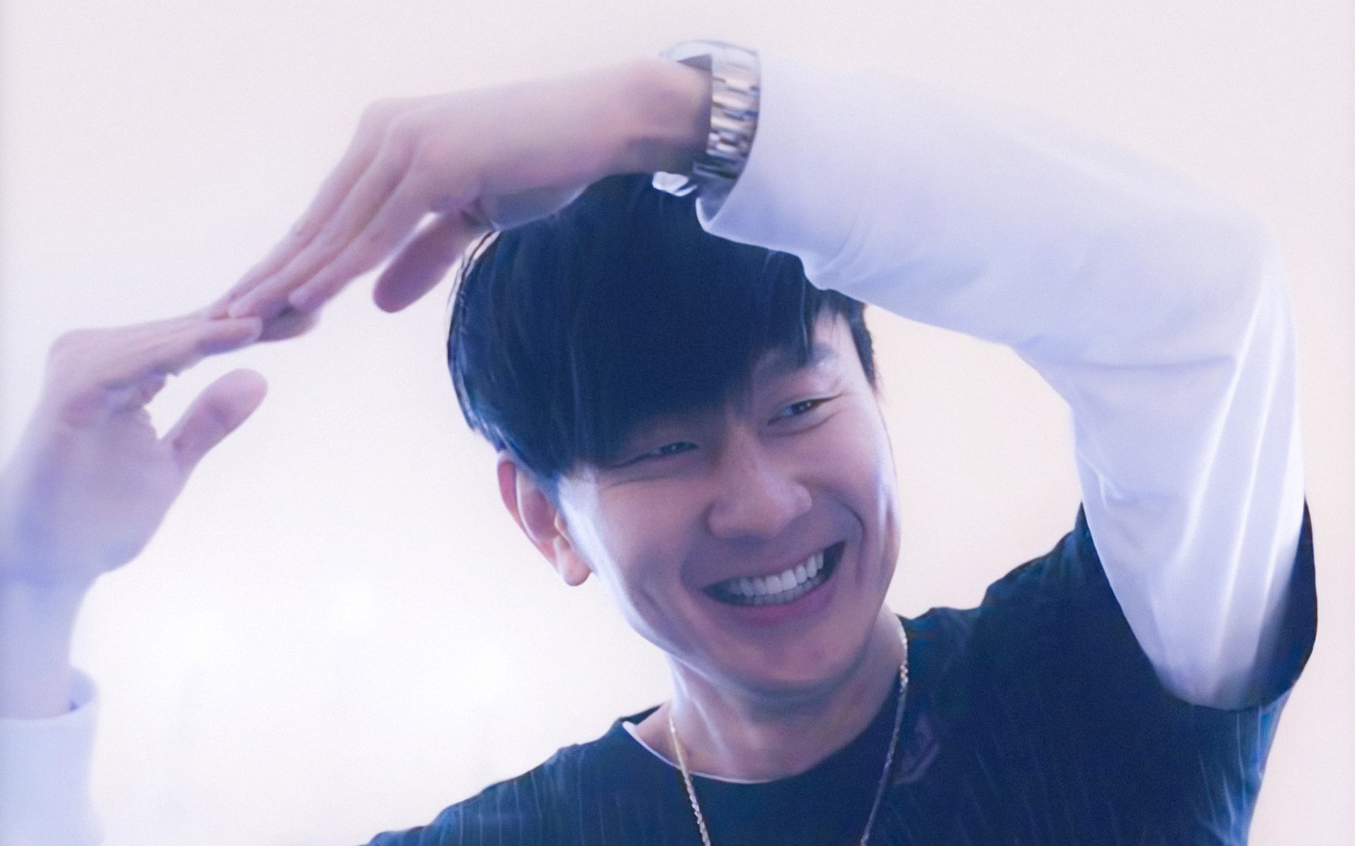 字母哥关键一击定乾坤，篮网铁壁封锁热火显神威